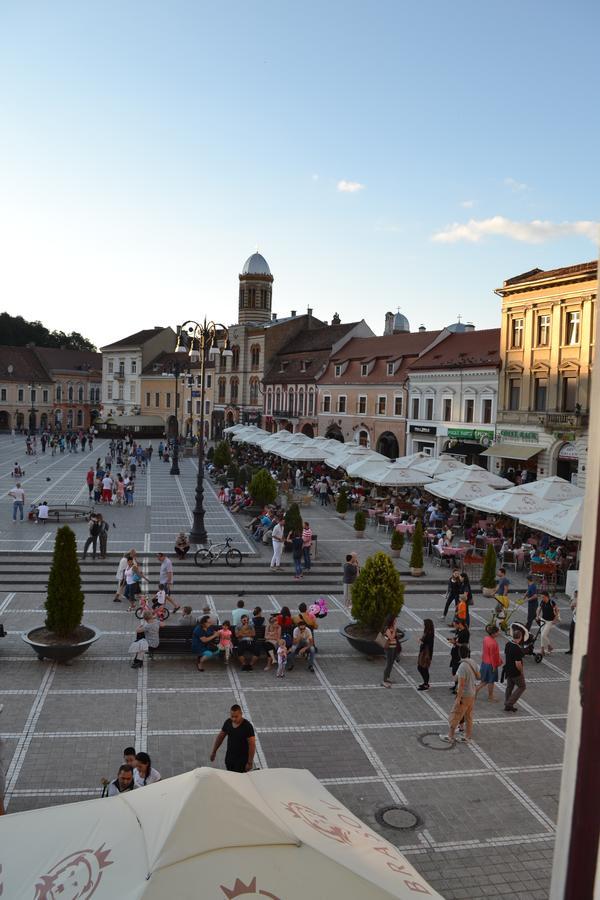 Casa Krone - Piata Sfatului Braşov Exterior foto